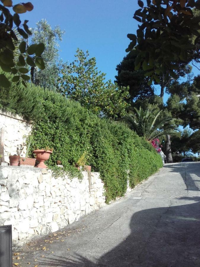 Casa Del Carrubo Villa Vieste Exteriör bild
